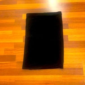 The Loft black stretchy pencil skirt